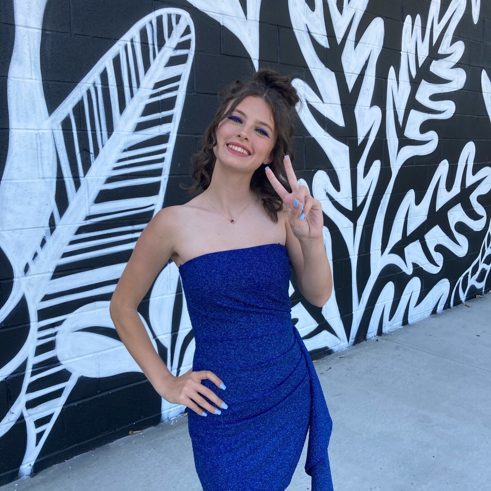 Elegant Blue Strapless Dress